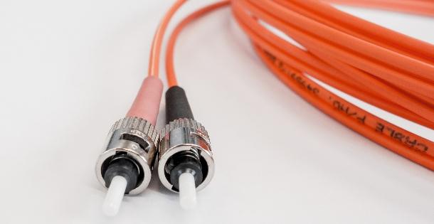 Fiberwarehouse und NBG vereinbaren Partnerschaft