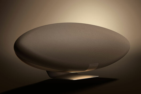 Bowers & Wilkins Zeppelin Pro Edition