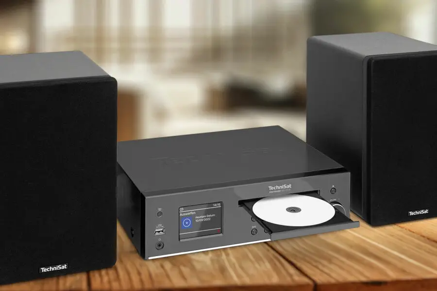 TechniSat DIGITRADIO 760 CD IR (Hintergrund: magdal3na – stock.adobe.com)