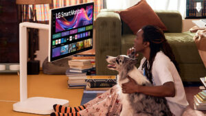 SATVISION 09/2025: LG Smart Monitor Swing (32U889SA-W)